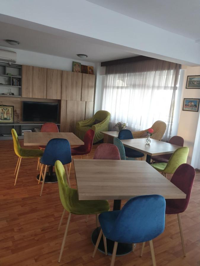Poarta Apelor Hotel Sarichioi Екстериор снимка